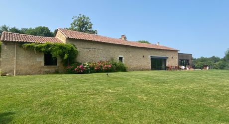 Magnifique propriété d'exception entre Périgueux et Bergerac