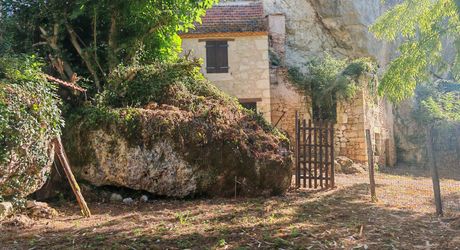Maison troglodyte rustique aux Eyzies
