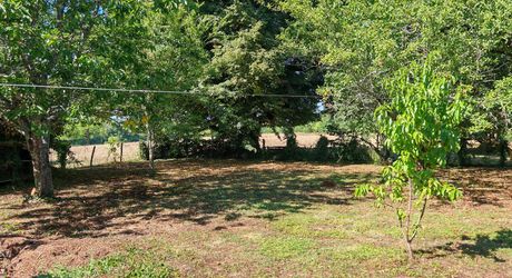 On the hills, farmhouse to renovate with meadow