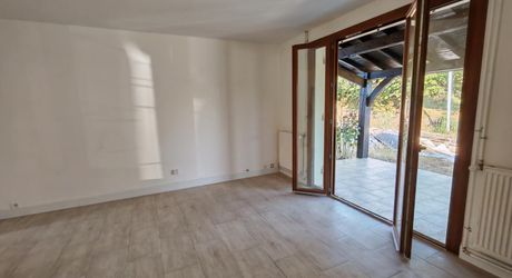 Entre Hautefort et Terrasson, maison rénovée en 2024 sur 2000m² de terrain