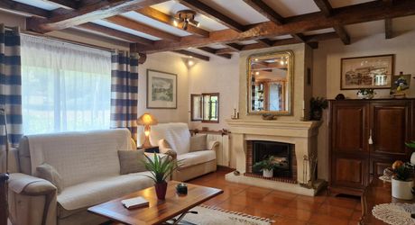 Les Eyzies - Maison périgourdine avec maison d'amis, piscine, garages et joli parc