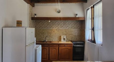 Les Eyzies - Maison périgourdine avec maison d'amis, piscine, garages et joli parc
