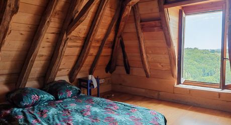 Hautefort - Maison périgourdine avec belle vue sur 3000m² de terrain