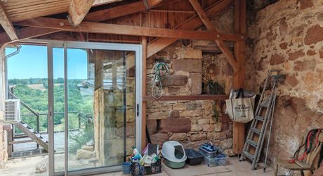 Hautefort - Maison périgourdine avec belle vue sur 3000m² de terrain