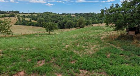 Hautefort - Maison périgourdine avec belle vue sur 3000m² de terrain