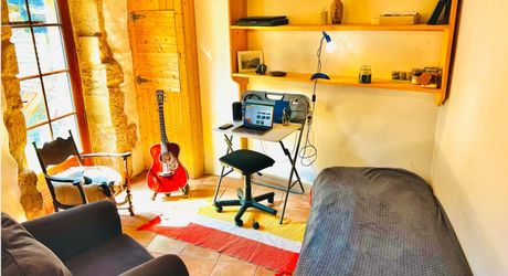 Hautefort - Maison périgourdine avec belle vue sur 3000m² de terrain