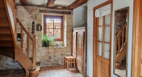 Hautefort - Maison périgourdine avec belle vue sur 3000m² de terrain