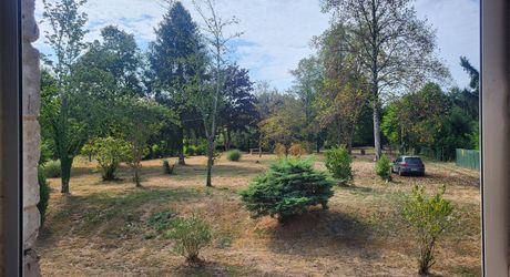Ancienne maison périgourdine sur 1,5 hectare de terrain