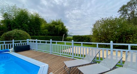  Maison d'Exception à 10 min de Périgueux : 123 m² de Charme, piscine et séchoir à tabac sur une parcelle de 3323m²