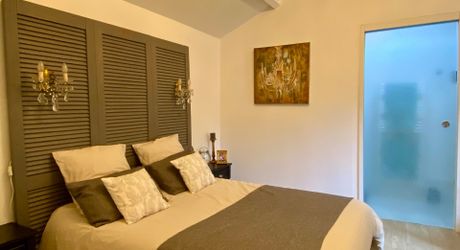  Maison d'Exception à 10 min de Périgueux : 123 m² de Charme, piscine et séchoir à tabac sur une parcelle de 3323m²