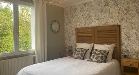  Maison d'Exception à 10 min de Périgueux : 123 m² de Charme, piscine et séchoir à tabac sur une parcelle de 3323m²