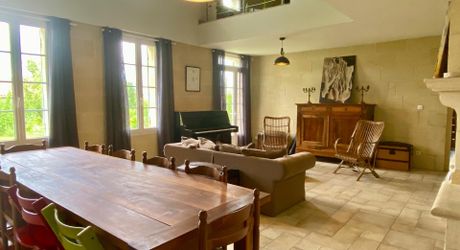 Maison Girondine en pierre 220 m² - 5 Chambres - Jardin 900 m² - Dépendance 150 m² - 20 min de Bordeaux de gare à gare.