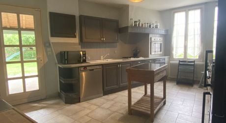 Maison Girondine en pierre 220 m² - 5 Chambres - Jardin 900 m² - Dépendance 150 m² - 20 min de Bordeaux de gare à gare.