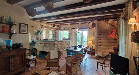 Les Eyzies - Maison périgourdine de 5 chambres et piscine avec vue sur la Vallée