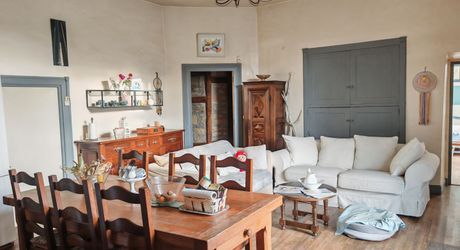 Excideuil - Maison bourgeoise et dépendances sur 3,6 hectares avec vue dégagée