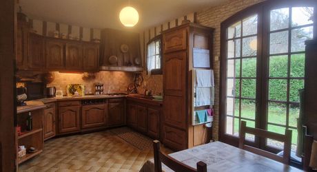 Exclusivité Label Pierres - Maison périgourdine à vendre de 170m² habitables sur son terrain de 4400m² constructible et vue dégagée