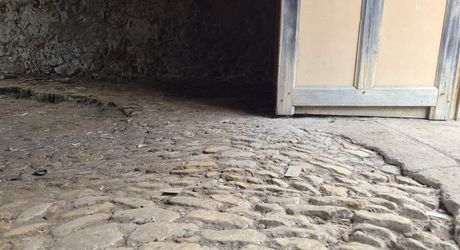 Exclusivité Label Pierres - Maison ancienne à restaurer sur 3900m² de jardin avec dépendances et accès à la rivière