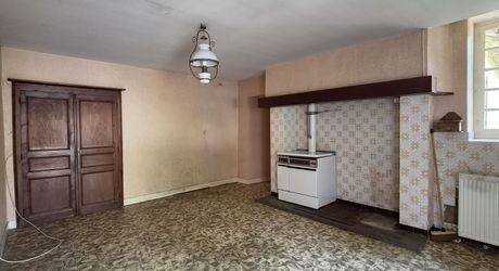 Exclusivité Label Pierres - Maison ancienne à restaurer sur 3900m² de jardin avec dépendances et accès à la rivière
