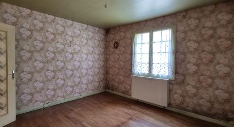Exclusivité Label Pierres - Maison ancienne à restaurer sur 3900m² de jardin avec dépendances et accès à la rivière