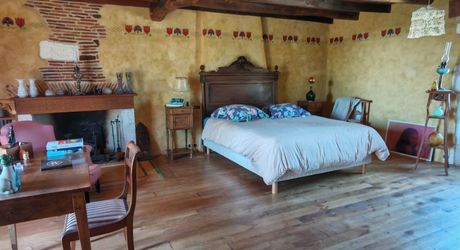Grands volumes pour cette maison périgourdine sur 1 hectare de terrain