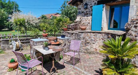 Grands volumes pour cette maison périgourdine sur 1 hectare de terrain