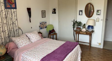 Immeuble de rapport évolutif de 200 m2 habitable avec garages, jardin et potentiel d’aménagement