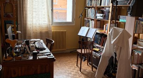 Immeuble de rapport évolutif de 200 m2 habitable avec garages, jardin et potentiel d’aménagement