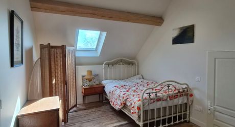 Maison en pierres d'environ 140m² habitables avec dépendances sur un terrain de 1612 m² 