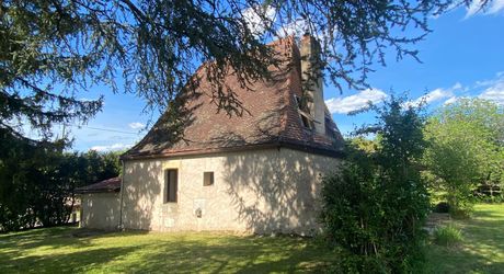  15 min Périgueux, charmante maison en pierres avec studio indépendant – Idéal résidence secondaire & projet de gîte