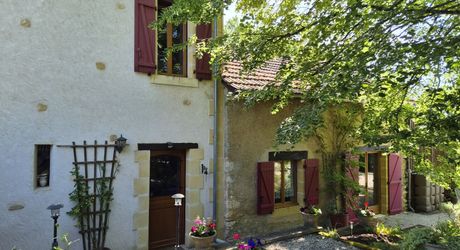 Belle propriété en pierres avec maison d'amis et piscine implantée sur 7300m² de parc