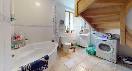 Belle propriété en pierres avec maison d'amis et piscine implantée sur 7300m² de parc