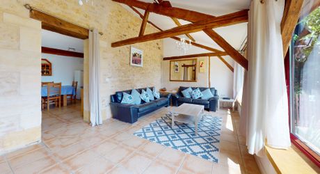 Belle propriété en pierres avec maison d'amis et piscine implantée sur 7300m² de parc