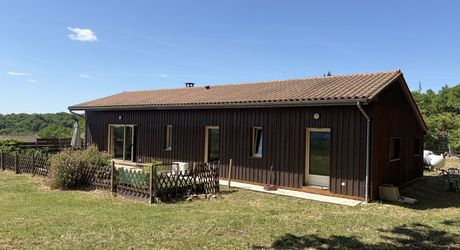 Maison de plain pied d'environ 130m² habitables avec vue dégagée