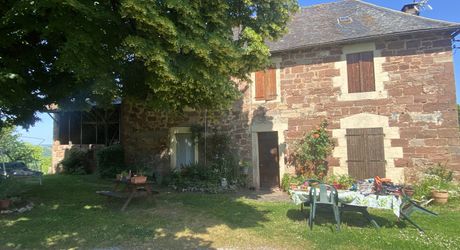 Corps de ferme à rénover à 25 minutes de Brive