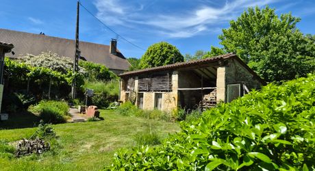 Ancien Moulin en Périgord Noir - 3 chambres,  ruisseau, dépendances et 3 hectares de nature
