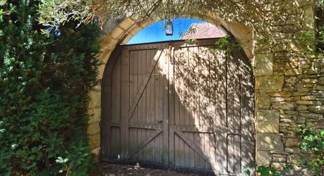 Vallée de la Dordogne, maison de hameau XVIIIème de 186m² avec 3 chambres et piscine