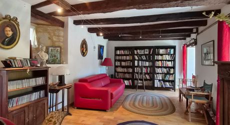 Vallée de la Dordogne, maison de hameau XVIIIème de 186m² avec 3 chambres et piscine