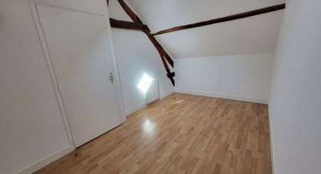 Saint-Cyprien, immeuble de rapport avec deux appartements libres