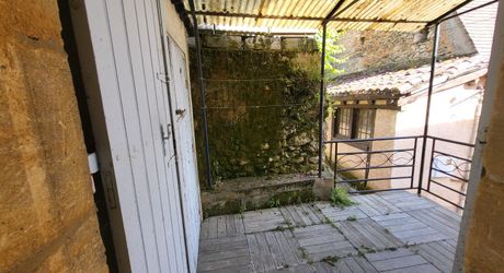 Saint-Cyprien, immeuble de rapport avec deux appartements libres