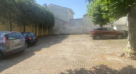Bordeaux Caudéran, appartement traversant de 95m², parking et cave.