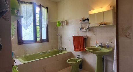 Les Eyzies - Jolie maison de plain-pied avec 3 chambres, garage et jardin de 3400m².