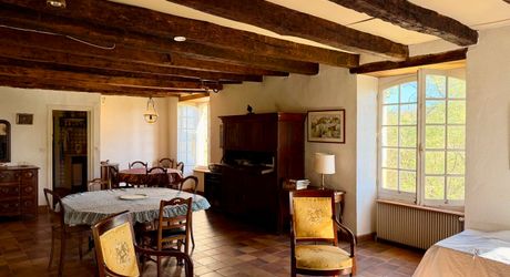 Propriété de charme  en pierre du Périgord avec vue