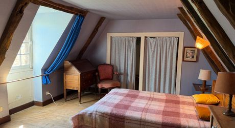 Propriété de charme  en pierre du Périgord avec vue