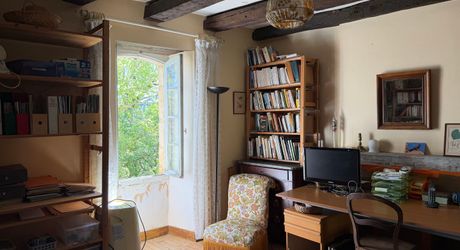 Propriété de charme  en pierre du Périgord avec vue