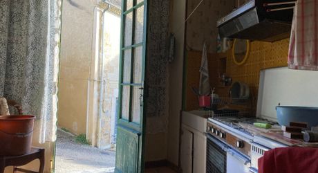 Maison de village ancienne avec jardinet