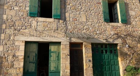 Maison de village ancienne avec jardinet