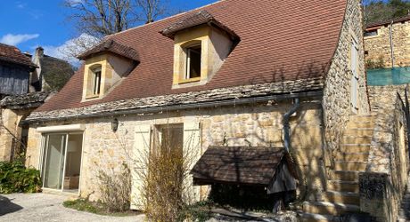 Ensemble de deux maisons anciennes avec vue 