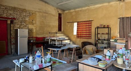 Ensemble maison, grange et garage, idéal pour artisans 