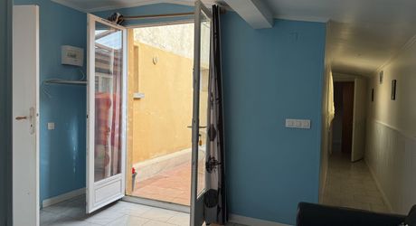 Ensemble immobilier avec maison, deux logements indépendants, atelier et piscine