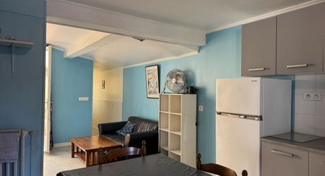 Ensemble immobilier avec maison, deux logements indépendants, atelier et piscine